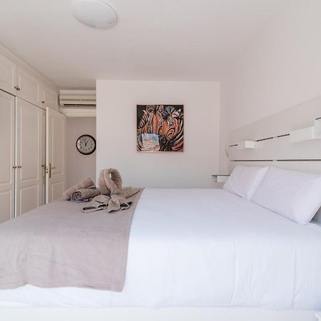 Comfortable 4-Bedroom Villa With Private Gardens Costa Adeje (Tenerife) Exterior foto