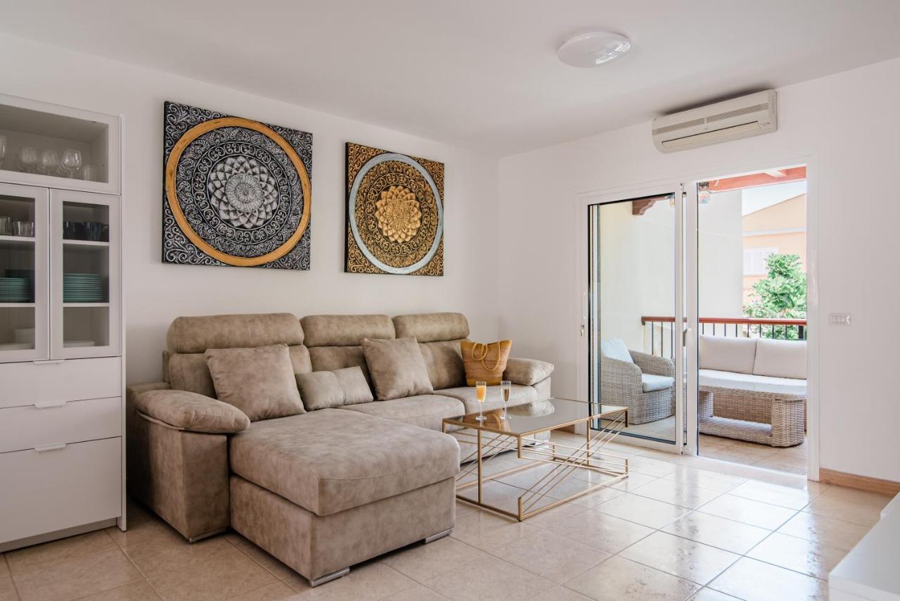 Comfortable 4-Bedroom Villa With Private Gardens Costa Adeje (Tenerife) Exterior foto