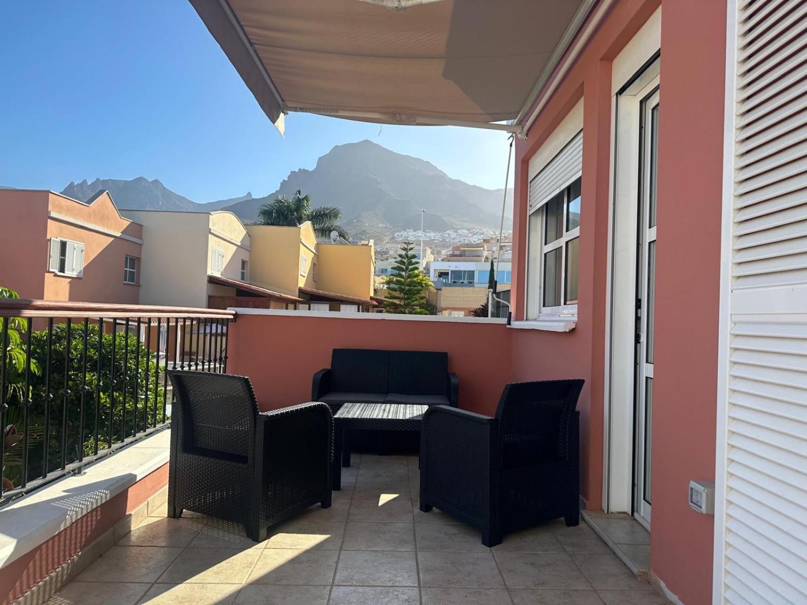 Comfortable 4-Bedroom Villa With Private Gardens Costa Adeje (Tenerife) Exterior foto